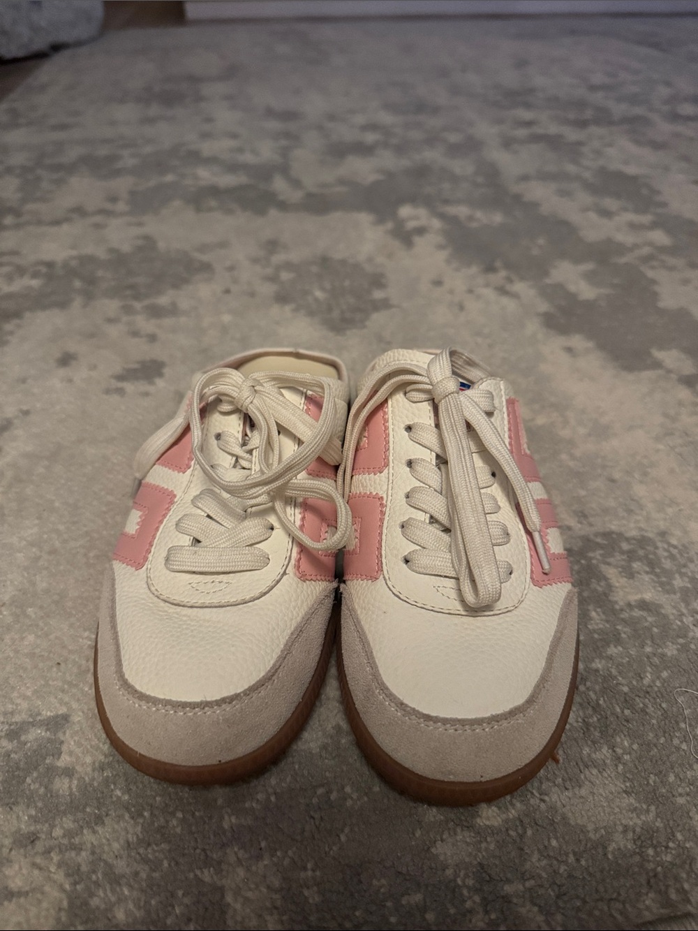 Back 70 Women’s Cream and Pink Backless Casual Lace-Up Sneakers